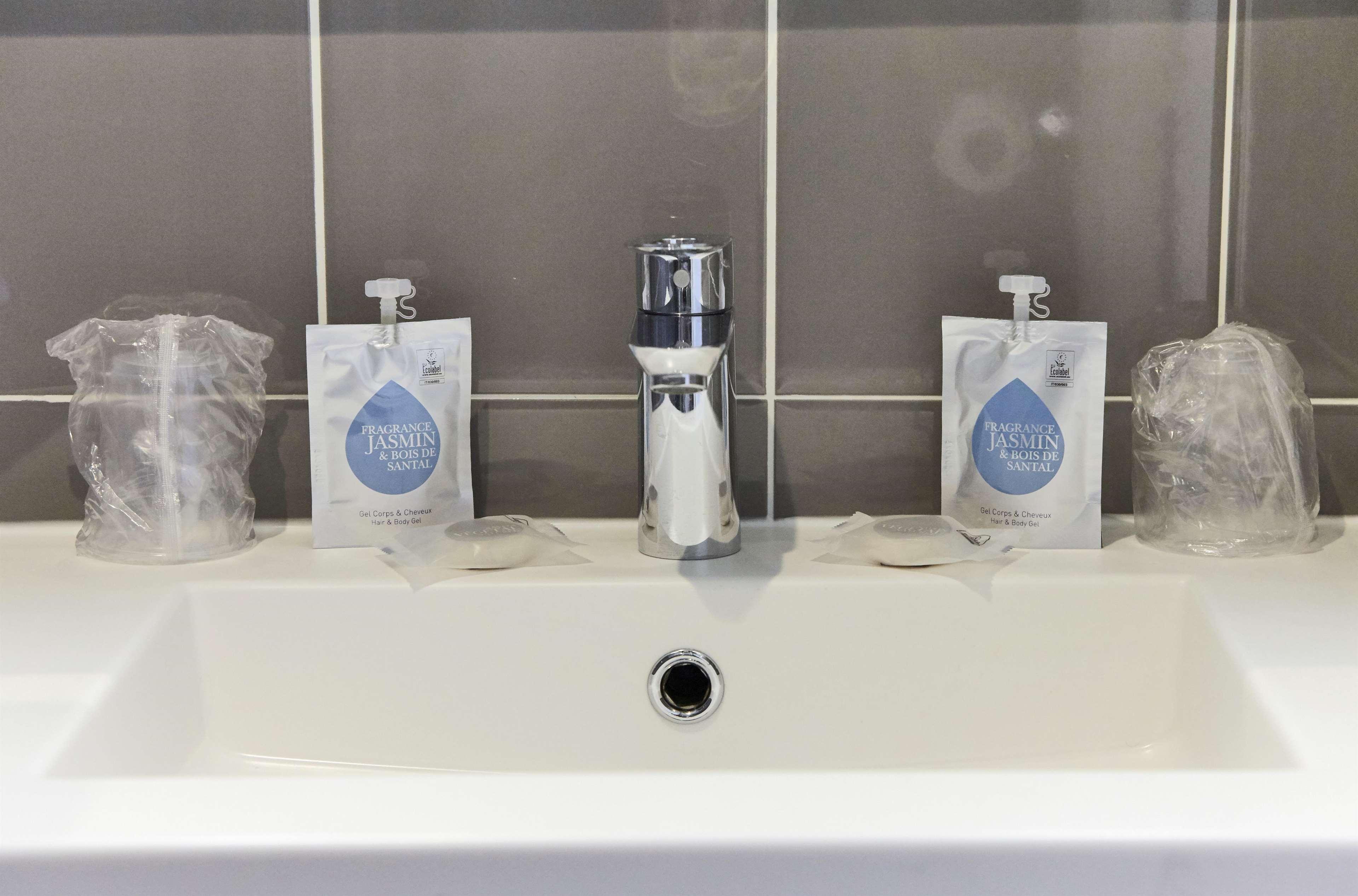 Kyriad Hotel Breszt Kültér fotó
