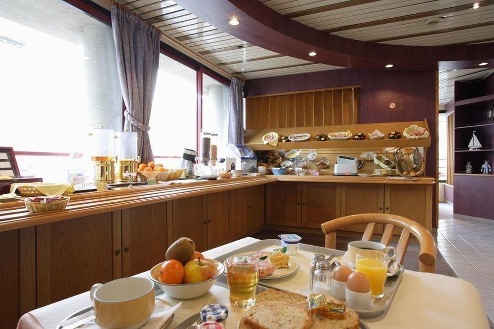 Kyriad Hotel Breszt Étterem fotó